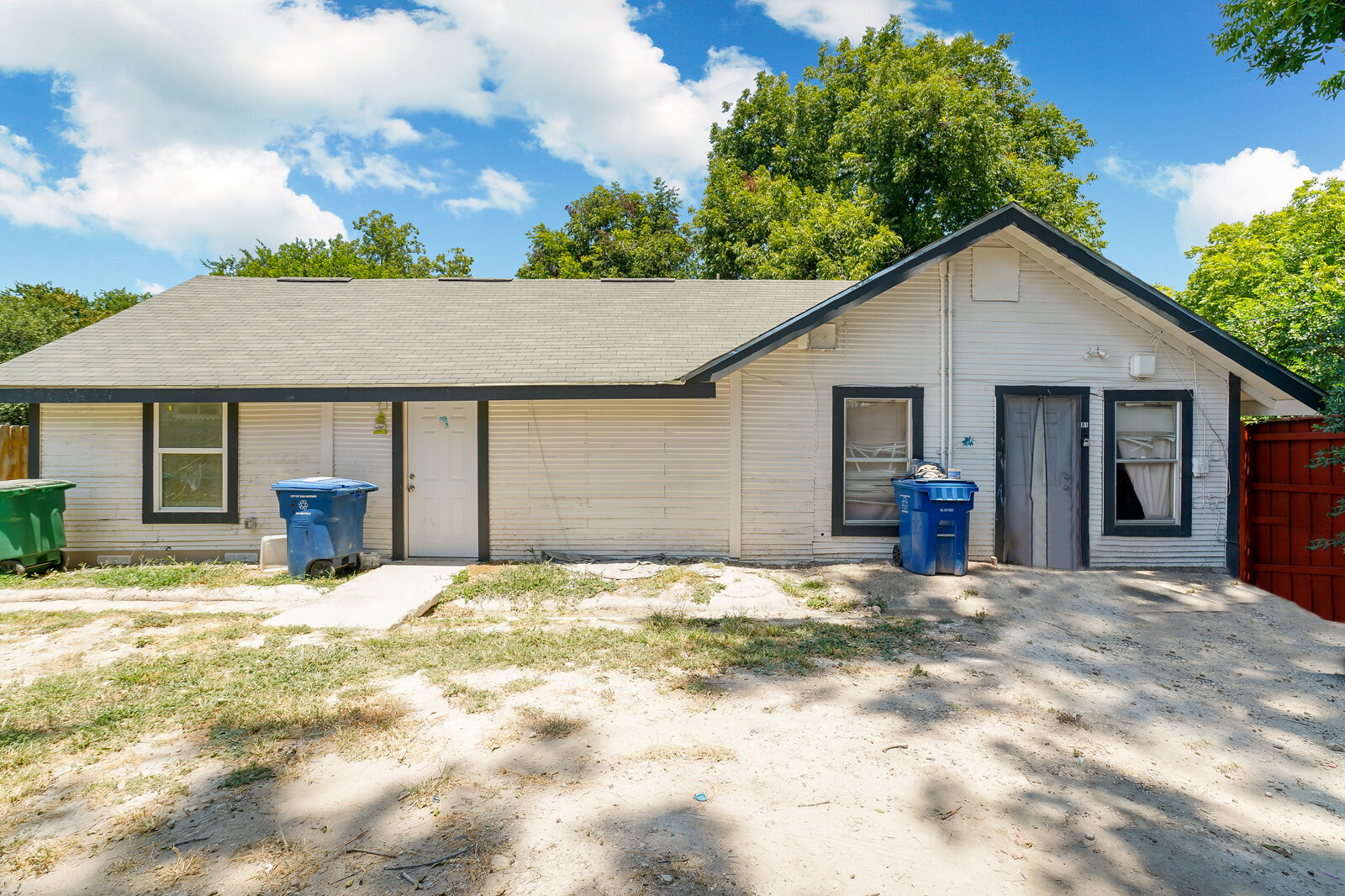 125 Glenwood Court - 202